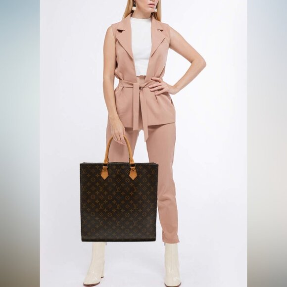 Louis Vuitton Sac Plat Monogramed Bag - Picture 3 of 13